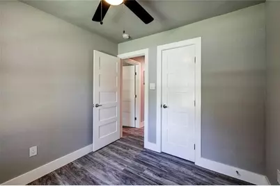 2321 Lakehurst Drive, Austin, TX 78744 - Photo 14