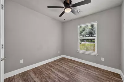 2321 Lakehurst Drive, Austin, TX 78744 - Photo 20