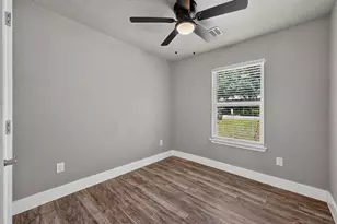 2321 Lakehurst Dr, Austin, TX 78744 - Photo 20