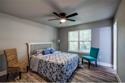 2321 Lakehurst Drive, Austin, TX 78744 - Photo 10