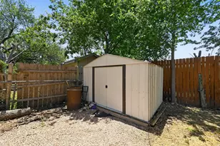 2321 Lakehurst Dr, Austin, TX 78744 - Photo 30
