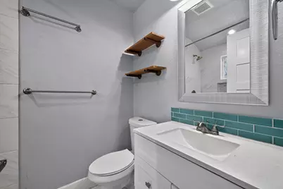 2321 Lakehurst Drive, Austin, TX 78744 - Photo 16