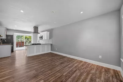 2321 Lakehurst Drive, Austin, TX 78744 - Photo 10