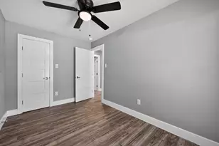 2321 Lakehurst Dr, Austin, TX 78744 - Photo 14
