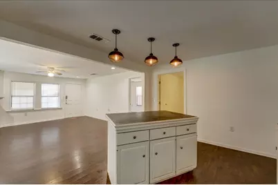 1105 E 3rd Street, Austin, TX 78702 - Photo 8