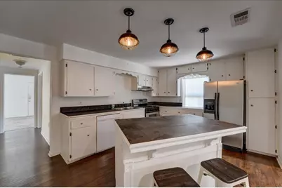 1105 E 3rd Street, Austin, TX 78702 - Photo 6