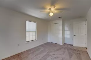 1105 E 3rd St, Austin, TX 78702 - Photo 10
