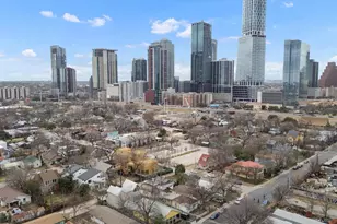 1105 E 3rd St, Austin, TX 78702 - Photo 40