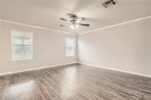 612 Copper Ct, Jarrell, TX 76537 - Photo 4