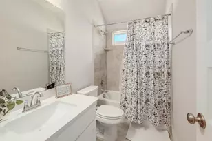 805 Karst Cv, Georgetown, TX 78628 - Photo 28
