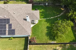 122 Edison Dr, Hutto, TX 78634 - Photo 14