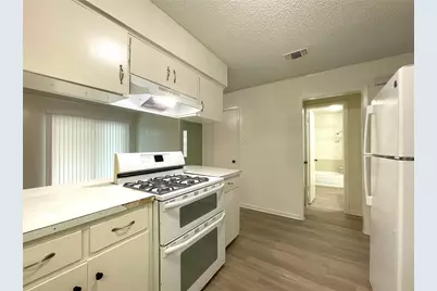 904 N Meadows Drive #D, Austin, TX 78758 - Photo 6