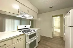 904 N Meadows Dr, Austin, TX 78758 - Photo 6