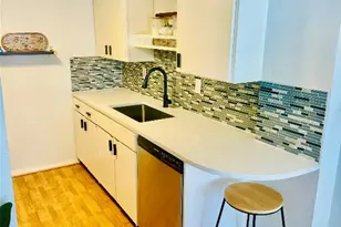 1800 Lavaca St, Austin, TX 78701 - Photo 2