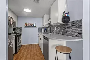 1800 Lavaca St, Austin, TX 78701 - Photo 6