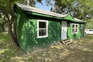 622 Scarbrough St, Rockdale, TX 76567 - Photo 1