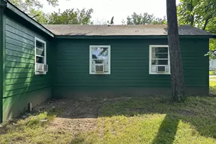 622 Scarbrough St, Rockdale, TX 76567 - Photo 10