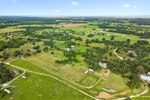253 N County Line Rd, Elgin, TX 78621 - Photo 32