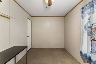 253 N County Line Rd, Elgin, TX 78621 - Photo 20