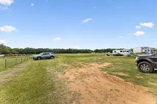 253 N County Line Rd, Elgin, TX 78621 - Photo 28