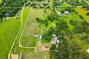 253 N County Line Rd, Elgin, TX 78621 - Photo 32