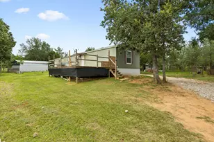 253 N County Line Rd, Elgin, TX 78621 - Photo 2
