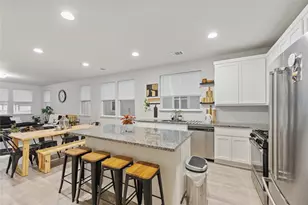 308 Catalina Dr, Kyle, TX 78640 - Photo 4