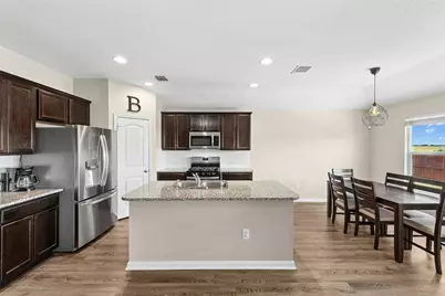 1010 Pembroke Court, Hutto, TX 78634 - Photo 10