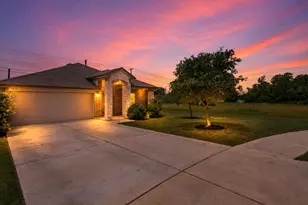 1010 Pembroke Ct, Hutto, TX 78634 - Photo 1