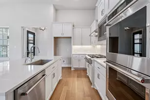 205 Indigo Ln, Georgetown, TX 78628 - Photo 10