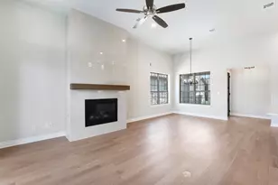 205 Indigo Ln, Georgetown, TX 78628 - Photo 6