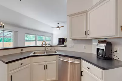 2508 Willow Way, Round Rock, TX 78664 - Photo 12