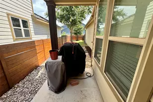 5904 Baythorne Dr, Austin, TX 78747 - Photo 14