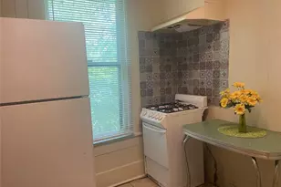 401 W 38th St, Austin, TX 78705 - Photo 6