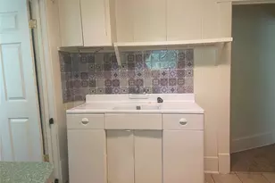 401 W 38th St, Austin, TX 78705 - Photo 8