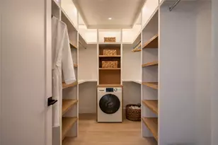 4214 Deepwoods Dr, Austin, TX 78731 - Photo 12