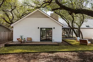 4214 Deepwoods Dr, Austin, TX 78731 - Photo 24