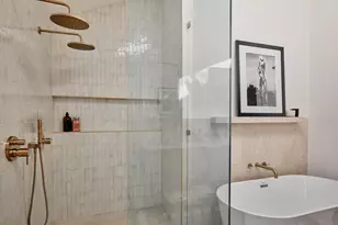 4214 Deepwoods Dr, Austin, TX 78731 - Photo 14