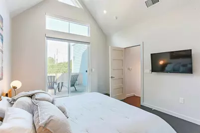 1145 1/2 Poquito Street #A, Austin, TX 78702 - Photo 12