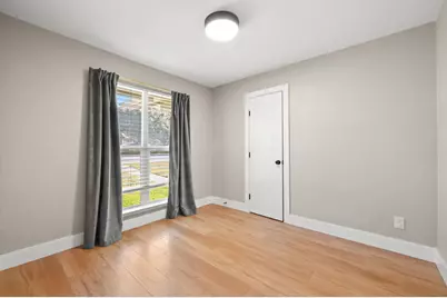 2307 Deadwood Drive, Austin, TX 78744 - Photo 20
