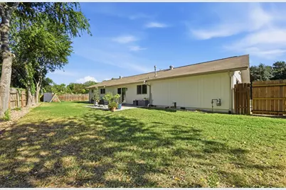 2307 Deadwood Drive, Austin, TX 78744 - Photo 24