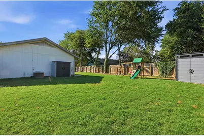 2307 Deadwood Drive, Austin, TX 78744 - Photo 26
