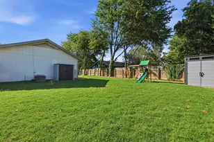 2307 Deadwood Dr, Austin, TX 78744 - Photo 26