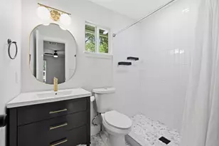 2307 Deadwood Dr, Austin, TX 78744 - Photo 18
