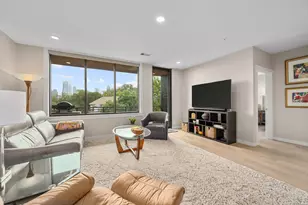 900 S 1st St, Austin, TX 78704 - Photo 8