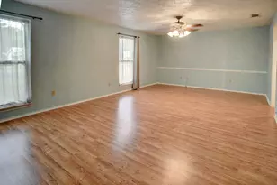204 Maynard St, Bastrop, TX 78602 - Photo 20