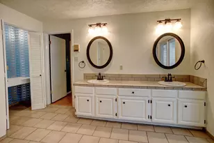 204 Maynard St, Bastrop, TX 78602 - Photo 24