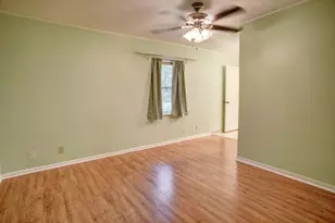 204 Maynard St, Bastrop, TX 78602 - Photo 26