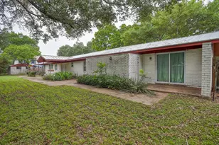 204 Maynard St, Bastrop, TX 78602 - Photo 36