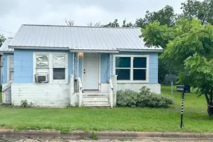 540 W Hempstead St, Giddings, TX 78942 - Photo 1
